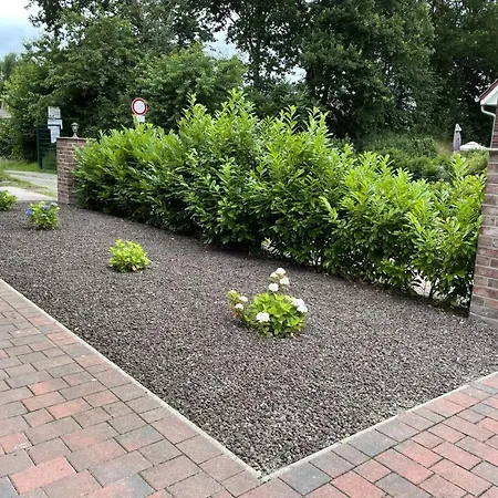 Holiday home Seeschwalbe 1 *
